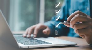 screen showing a detailed global payroll checklist