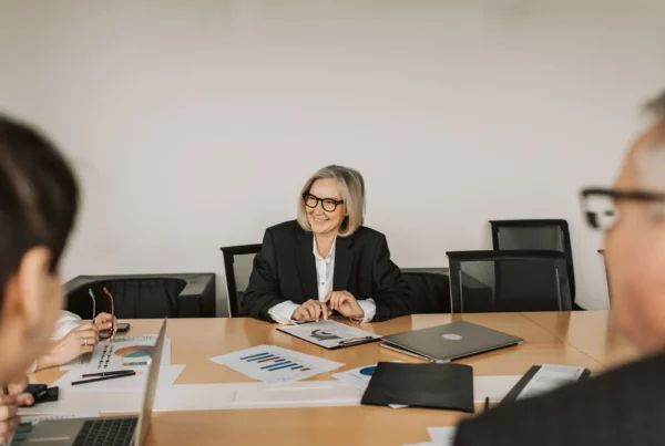 Responsable de la paie en Suisse, chargé de superviser les salaires des employés, le traitement de la paie, les retenues fiscales et les cotisations sociales, dans le respect de la réglementation suisse.